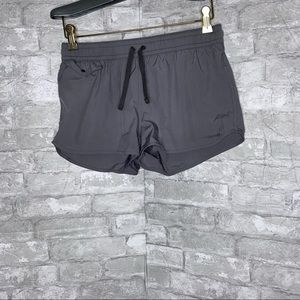 Patagonia Women's Light & Variable™ Board Shorts - 2 1/2" inseam Fits like a 4/6